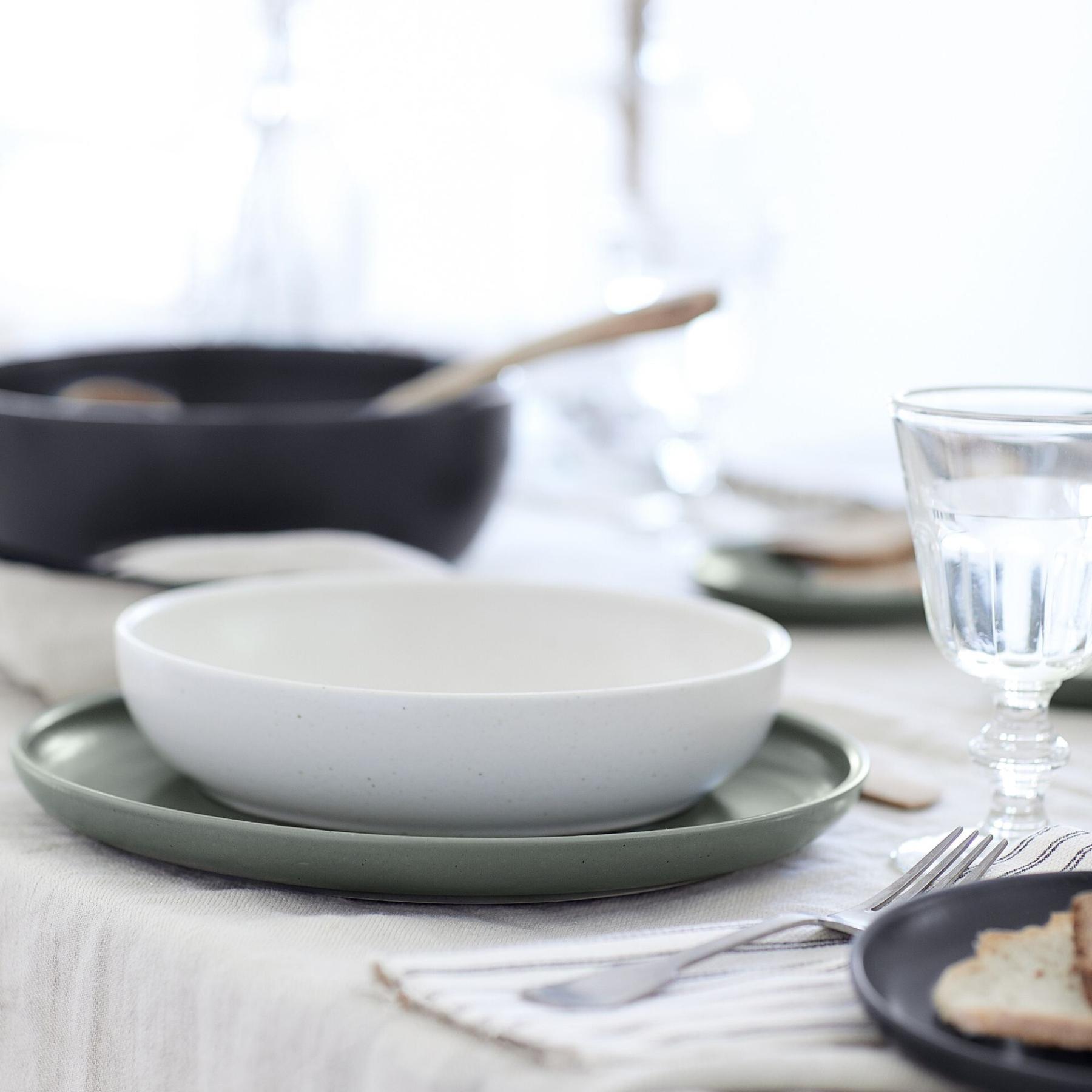 product/c/a/casafina_sop271-art_artichoke_2.jpg