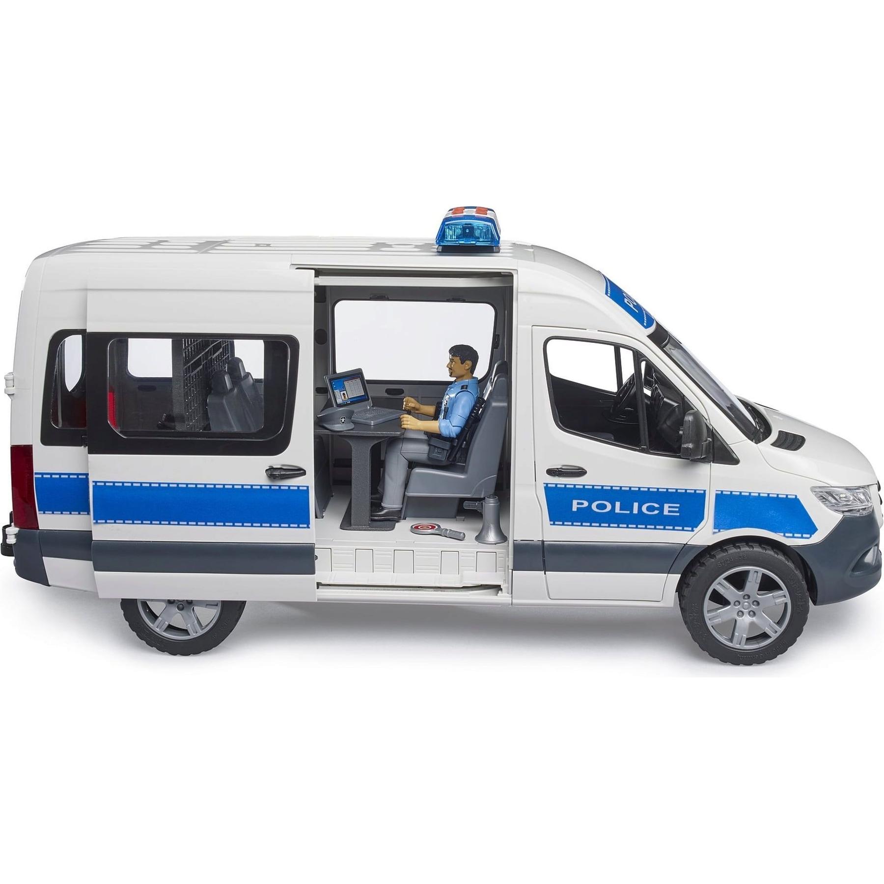 product/f/a/farming-toys_26837_blanc-noir-bleu_2.jpg