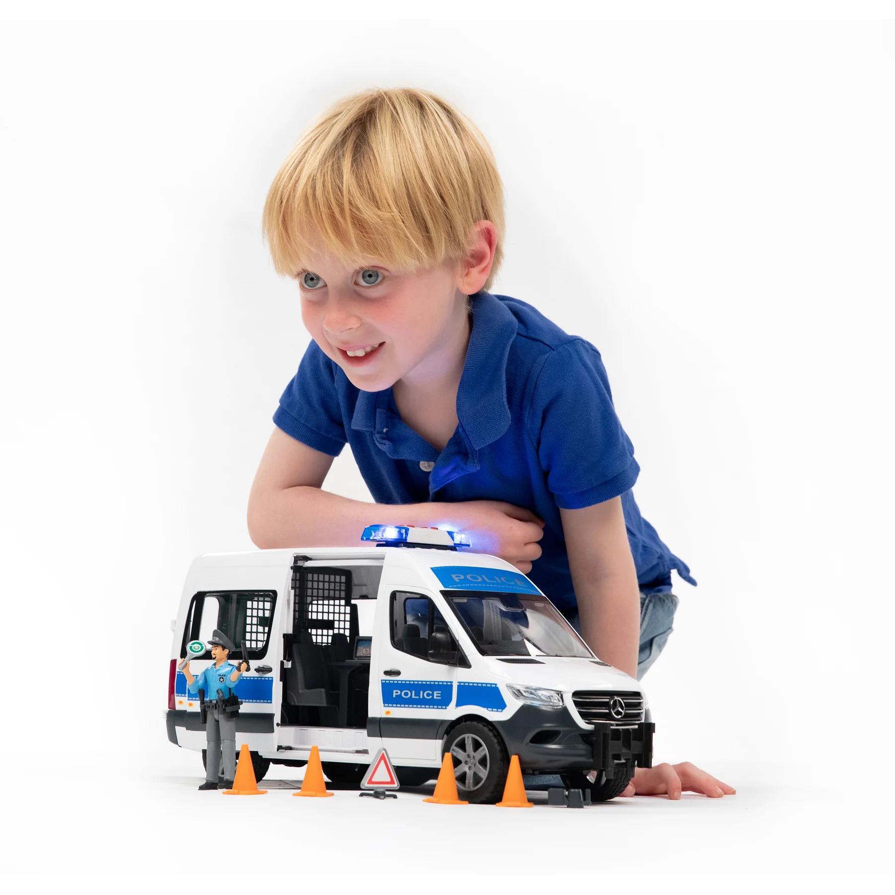 product/f/a/farming-toys_26837_blanc-noir-bleu_5.jpg