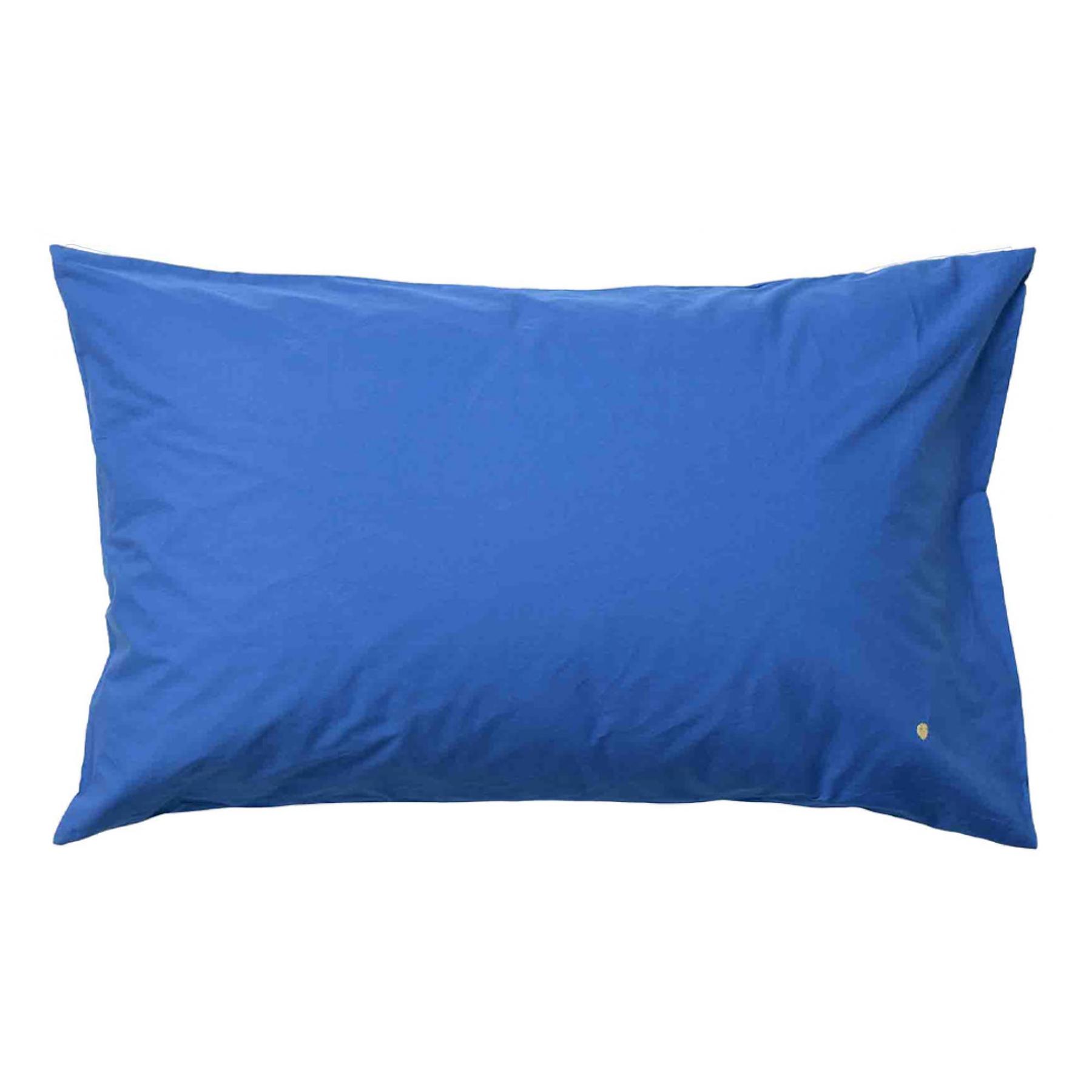 product/l/a/la-cerise-sur-le-gateau_5245068000_so-blue_1.jpg