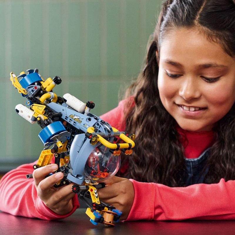 product/l/e/lego_a2501679_gris-jaune_5.jpg