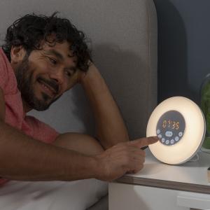 v0103918-reveil-rechargeable-avec-enceinte-innovagoods-sunrilk-blanc-tu