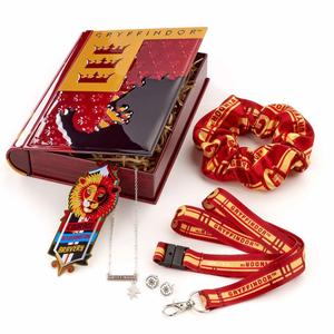 crthpgt0294-boite-a-bijoux-the-carat-shop-the-harry-potter-gryffindor-house-rouge-19x15x3-5-cm