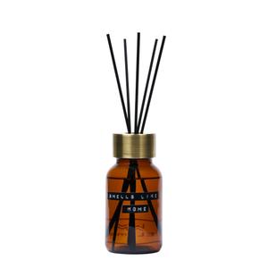 8720254397504-batonnets-parfumes-wellmark-smells-like-home-amber-brass-200-ml